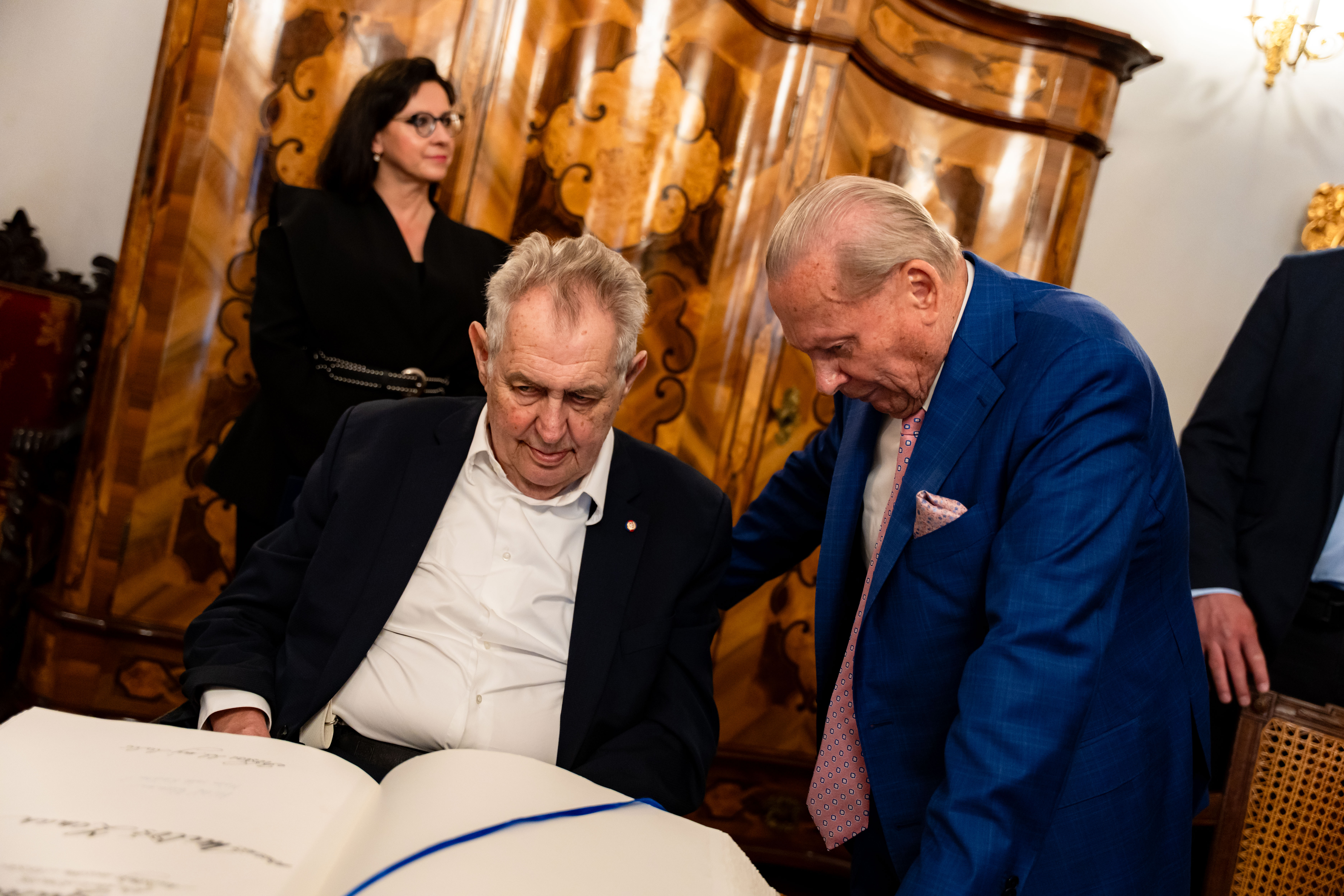 Prezident ZEMAN V Kosiciach so Schusterom -1-92